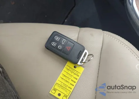 2017 Volvo Xc60 T5 Inscription z USA, uszkodzony, nr VIN YV440MDU0H2019747